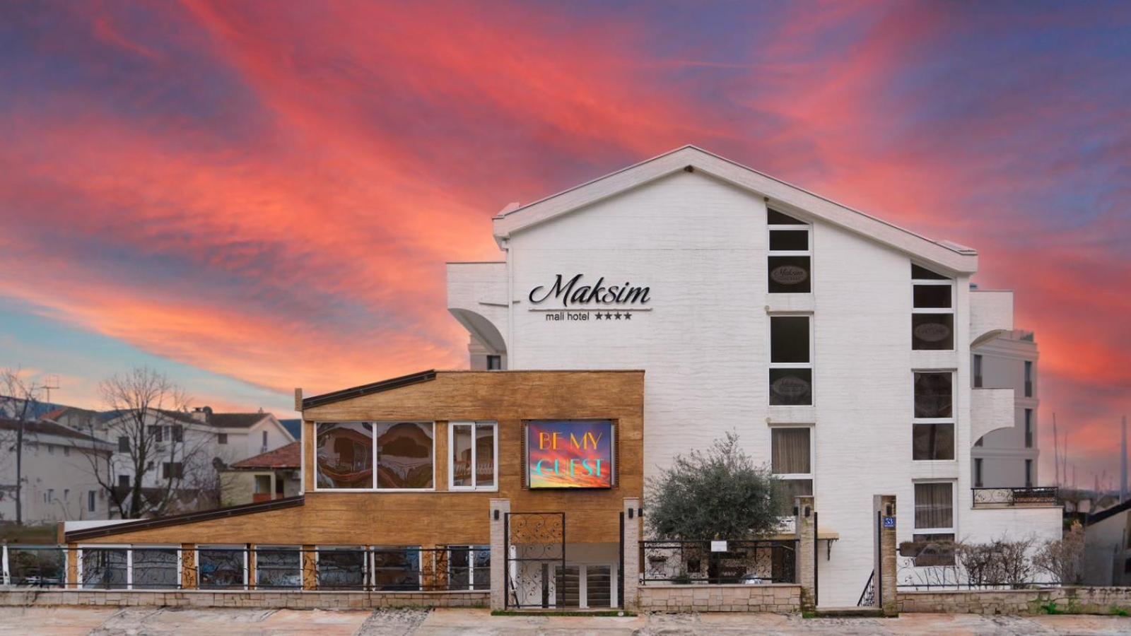 Hotel Maksim Herceg Novi Kültér fotó