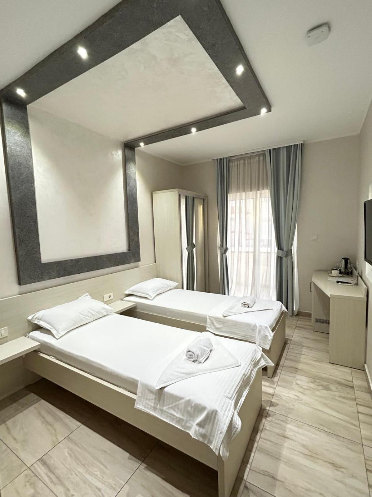 Hotel Maksim Herceg Novi Kültér fotó
