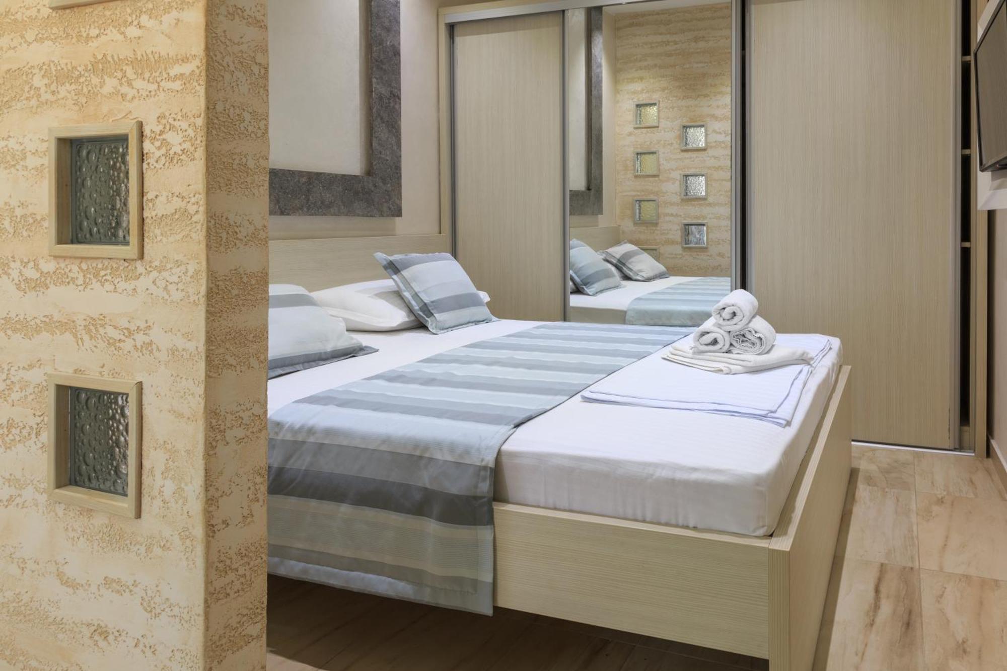 Hotel Maksim Herceg Novi Kültér fotó