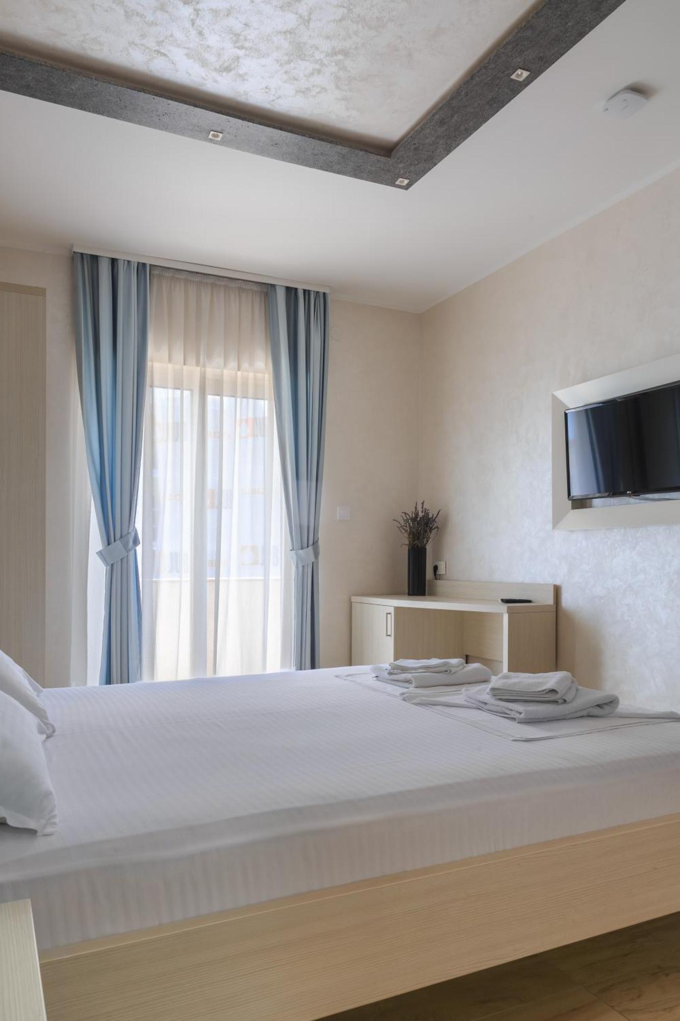 Hotel Maksim Herceg Novi Kültér fotó