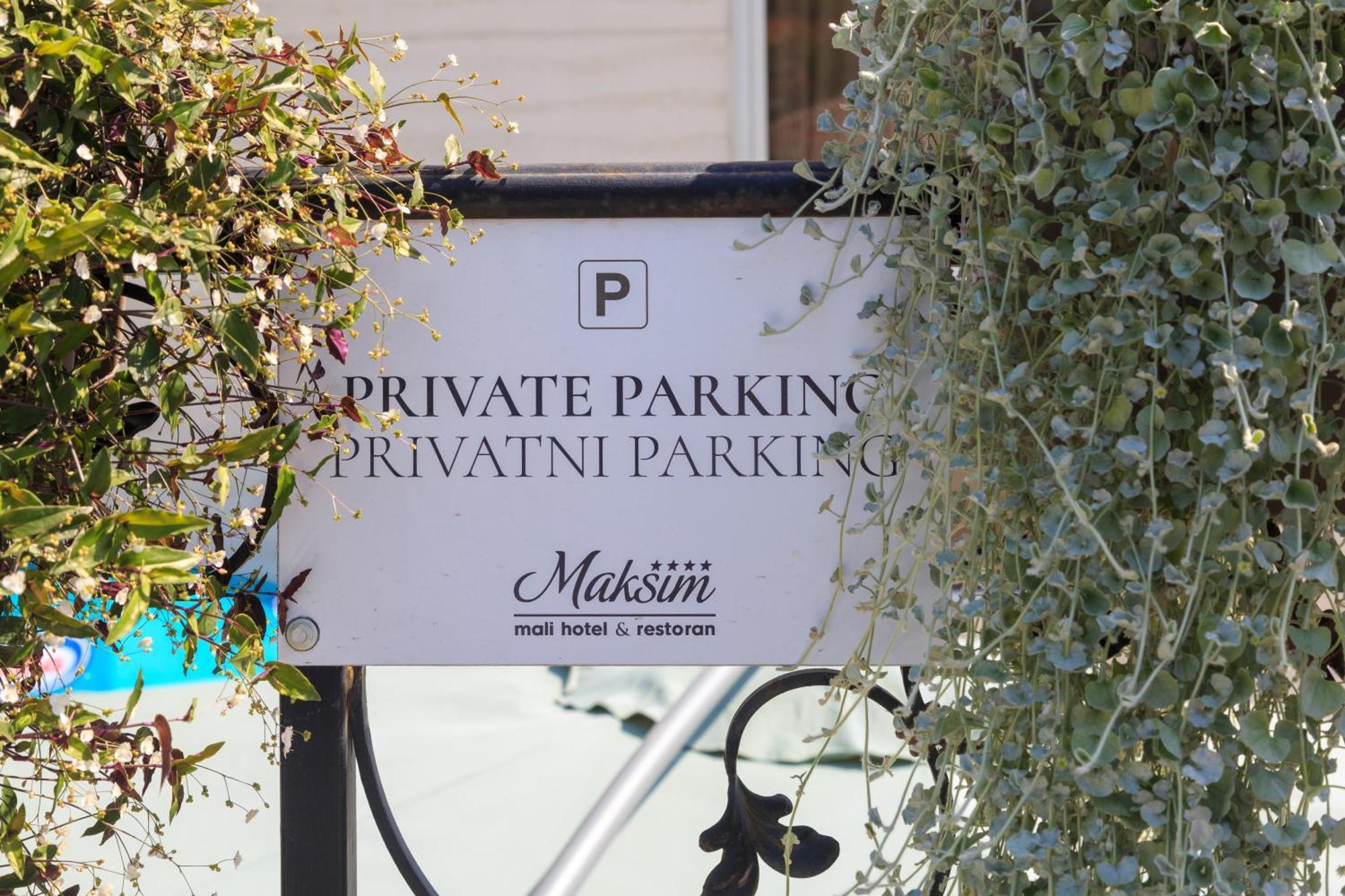 Hotel Maksim Herceg Novi Kültér fotó
