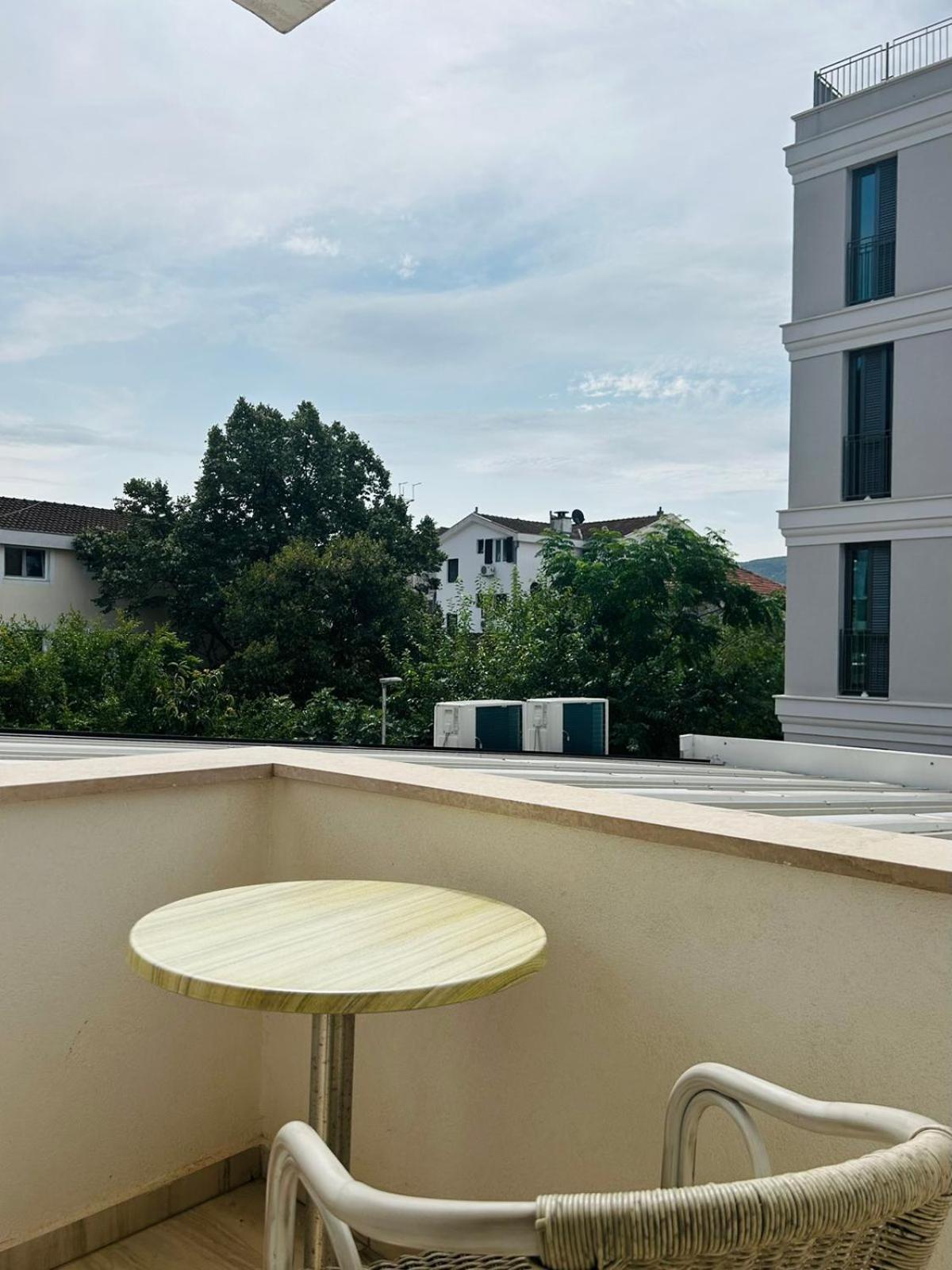 Hotel Maksim Herceg Novi Kültér fotó