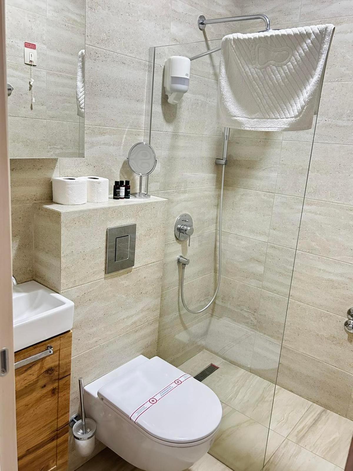 Hotel Maksim Herceg Novi Kültér fotó